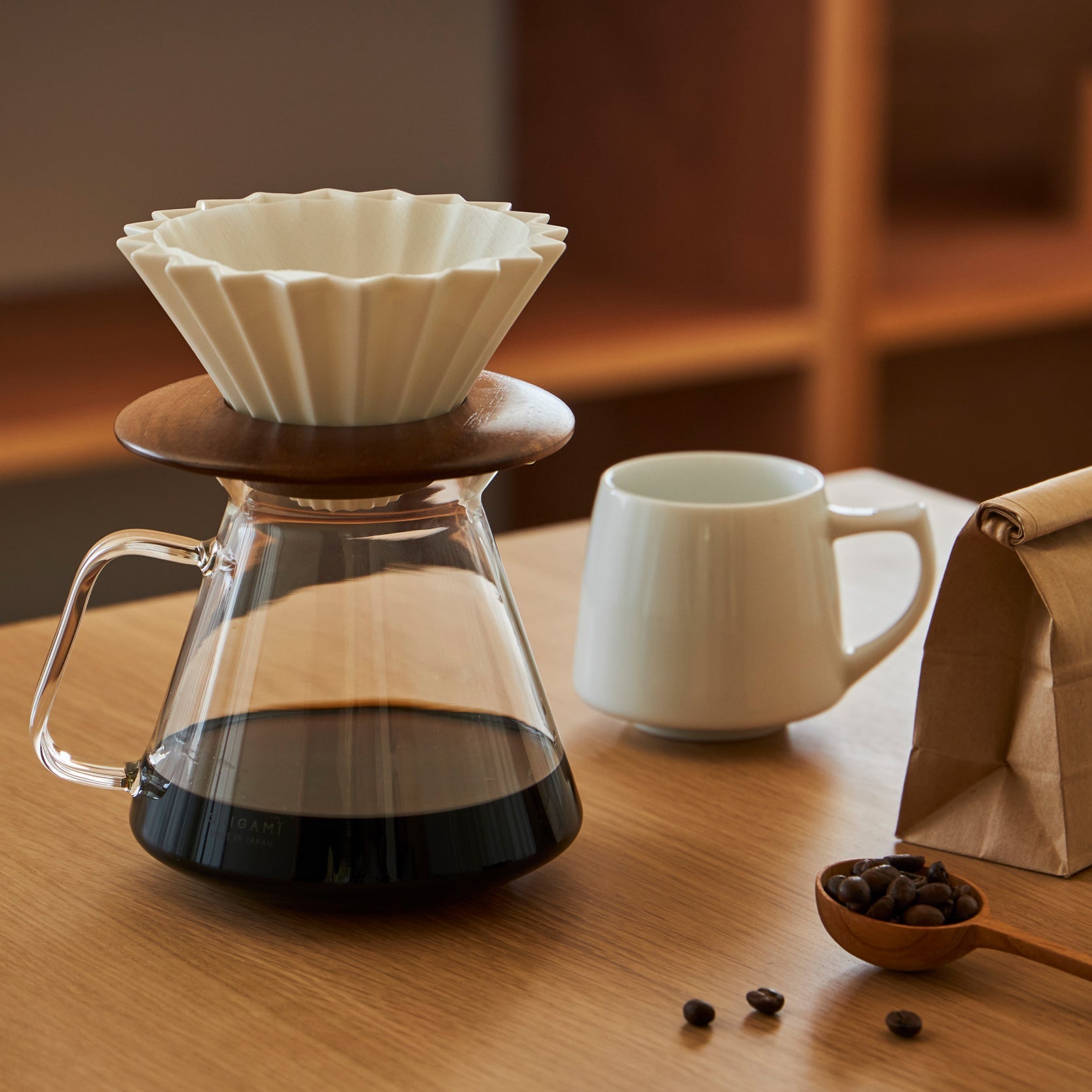 Origami Glass Coffee Server with HARIO - img_002